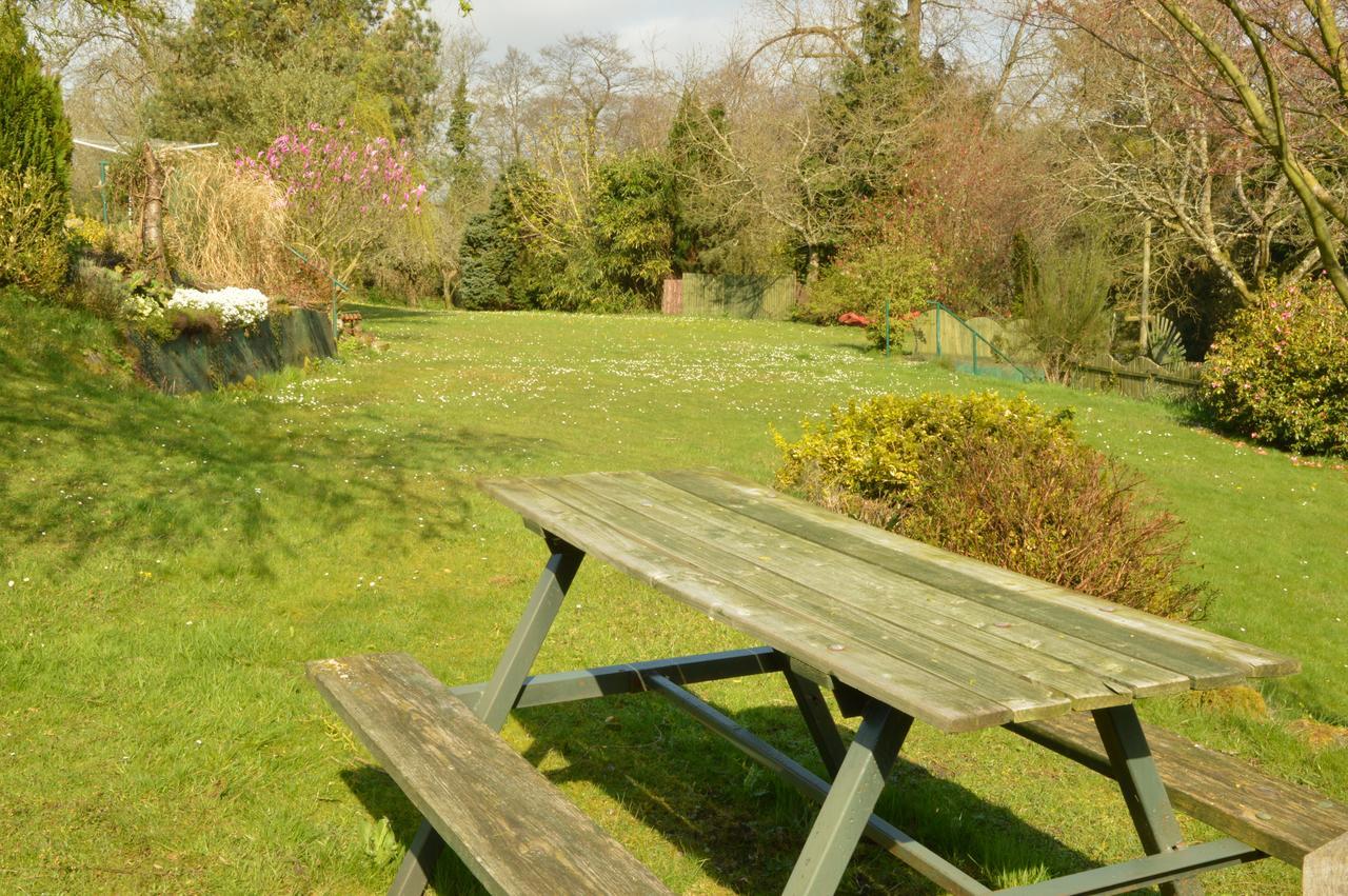 Bryn Hebog Bed and Breakfast Carmarthen Exteriör bild