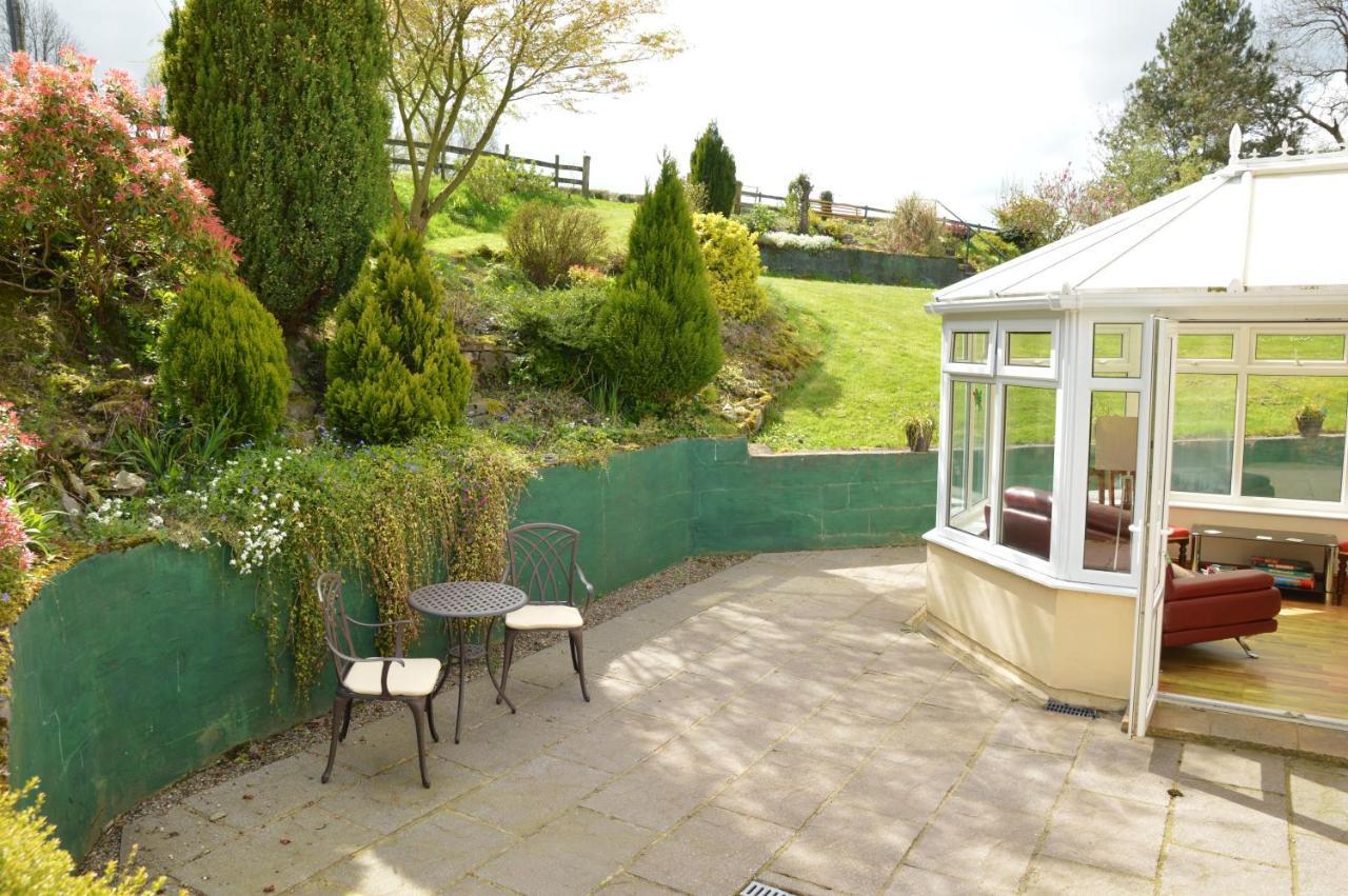 Bryn Hebog Bed and Breakfast Carmarthen Exteriör bild
